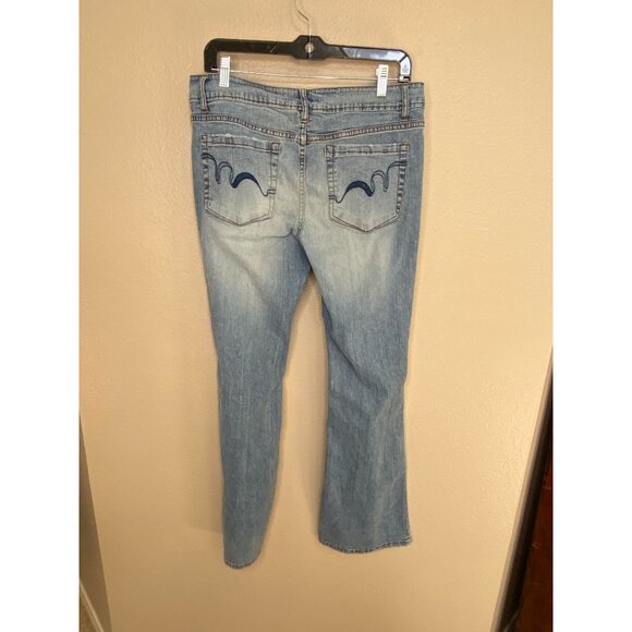 No Boundaries Womens Embroidered Bootcut Jeans 13 Medium Denim Y2K Low Rise - Picture 3 of 9
